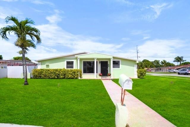 最近售出: $475,000 (4 贝兹, 1 浴室, 1096 平方英尺)