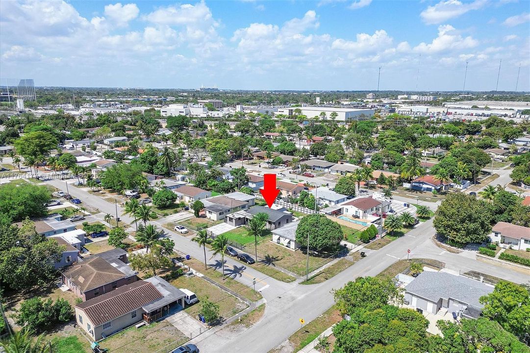 Recently Sold: $510,000 (3 beds, 1 baths, 1279 Square Feet)