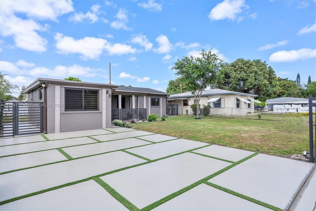 Recently Sold: $510,000 (3 beds, 1 baths, 1279 Square Feet)