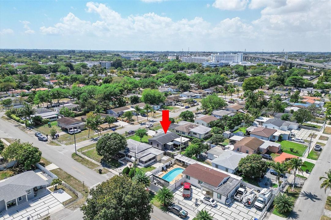 Recently Sold: $510,000 (3 beds, 1 baths, 1279 Square Feet)