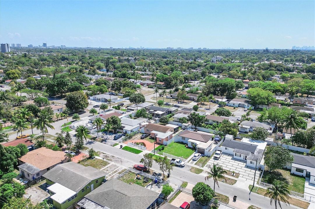 Recently Sold: $510,000 (3 beds, 1 baths, 1279 Square Feet)