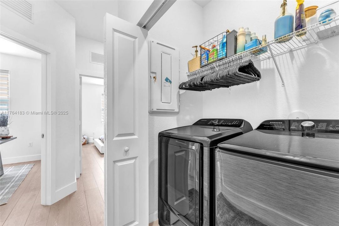 Recently Rented: $3,300 (3 beds, 2 baths, 0 Square Feet)