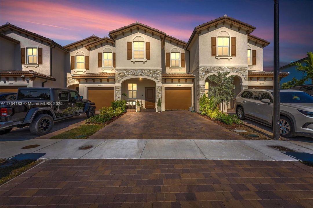 Recently Rented: $3,300 (3 beds, 2 baths, 0 Square Feet)