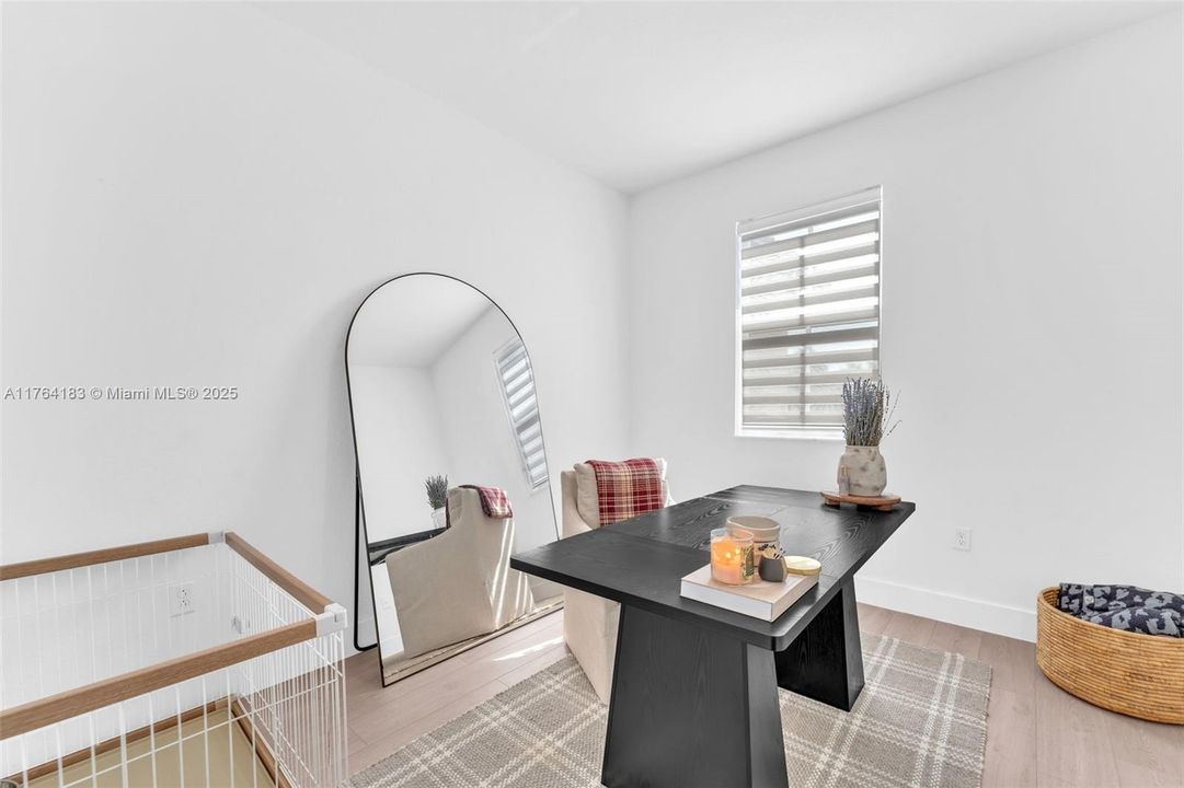 Recently Rented: $3,300 (3 beds, 2 baths, 0 Square Feet)