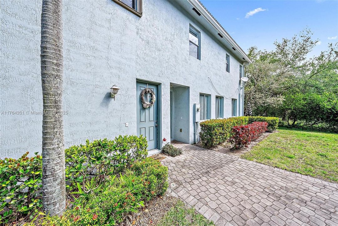 Outside entry door to private entrance.