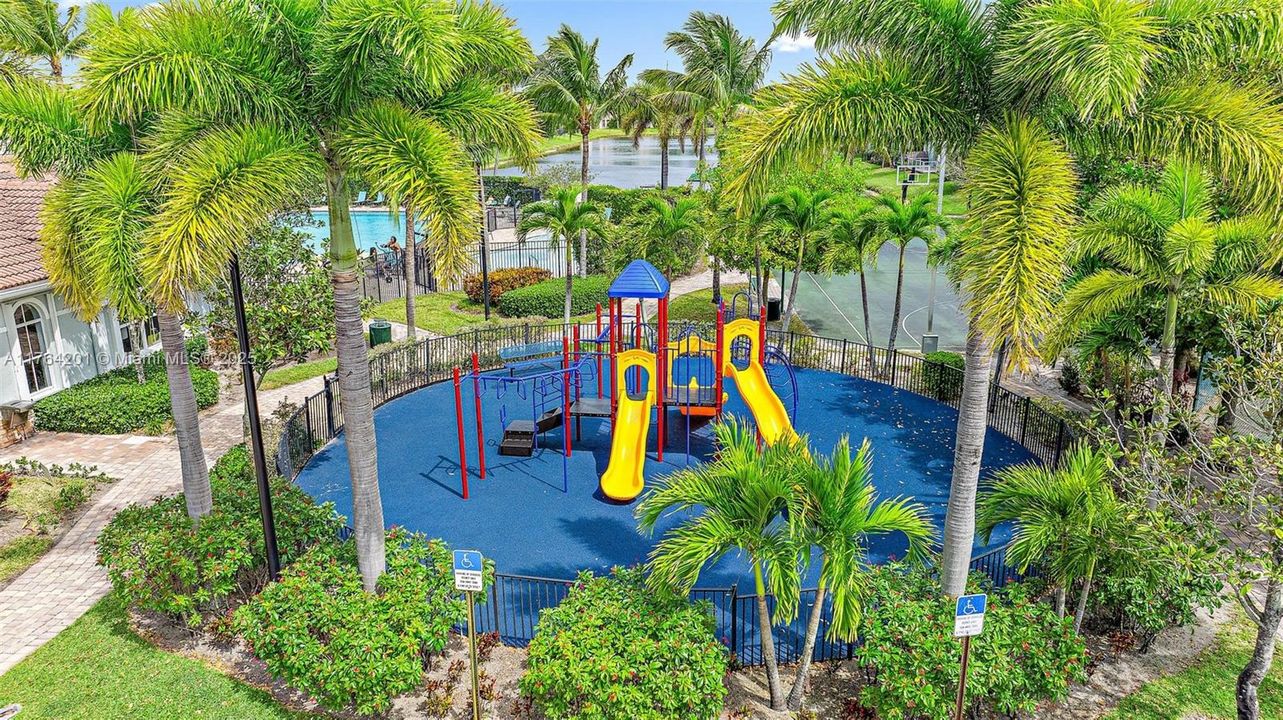 Loads of amenities in Community! Kids Play Park and splash pad, heated pool, picnic areas, basketball and tennis courts. Clubhouse has bathrooms and gym room.