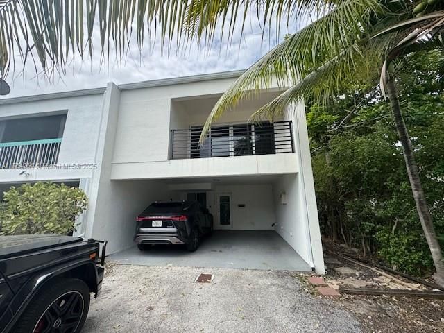 Recently Rented: $3,000 (2 beds, 2 baths, 1452 Square Feet)