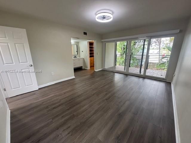 Recently Rented: $3,000 (2 beds, 2 baths, 1452 Square Feet)