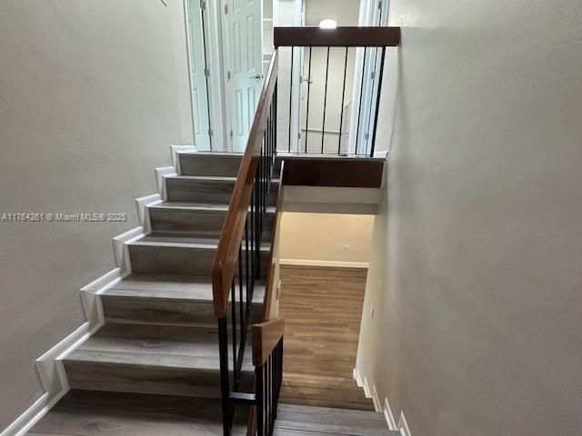 Recently Rented: $3,000 (2 beds, 2 baths, 1452 Square Feet)