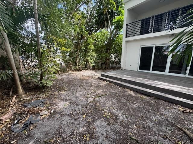 Recently Rented: $3,000 (2 beds, 2 baths, 1452 Square Feet)