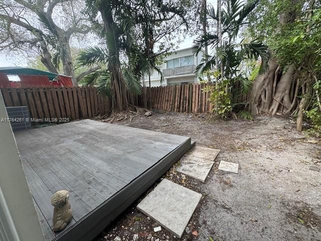 Recently Rented: $3,000 (2 beds, 2 baths, 1452 Square Feet)