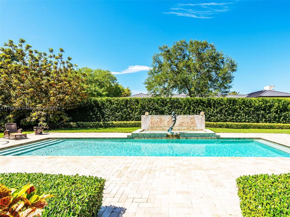 For Sale: $7,600,000 (8 beds, 8 baths, 8277 Square Feet)