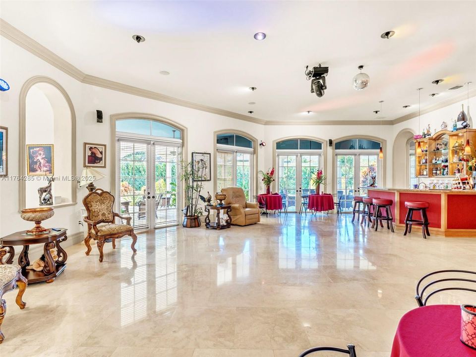 For Sale: $7,600,000 (8 beds, 8 baths, 8277 Square Feet)