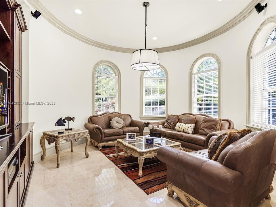 For Sale: $7,600,000 (8 beds, 8 baths, 8277 Square Feet)