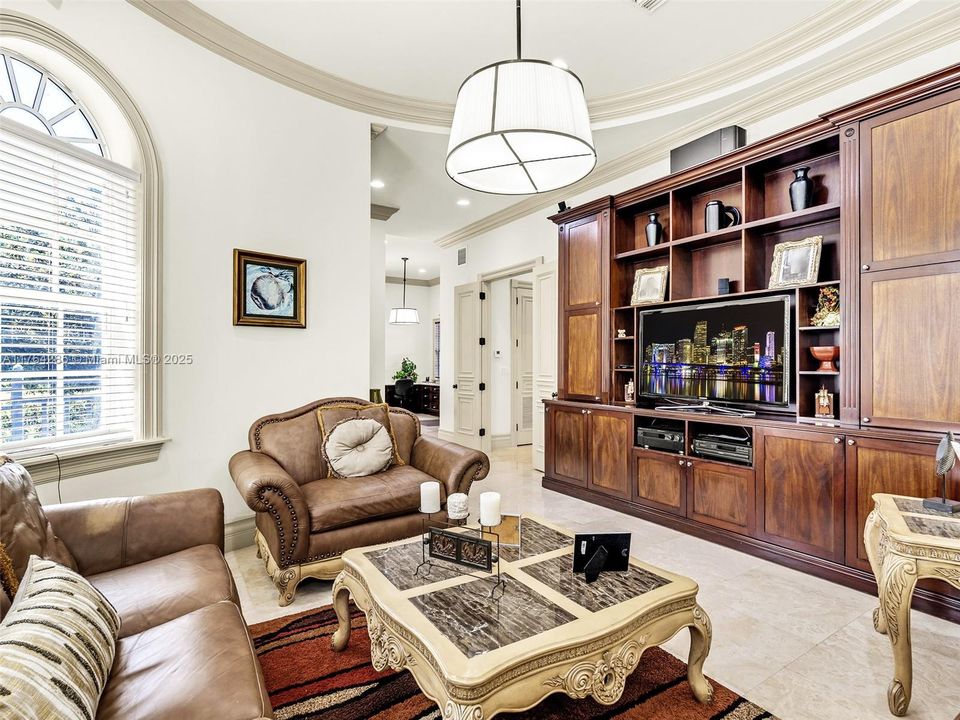 For Sale: $7,600,000 (8 beds, 8 baths, 8277 Square Feet)