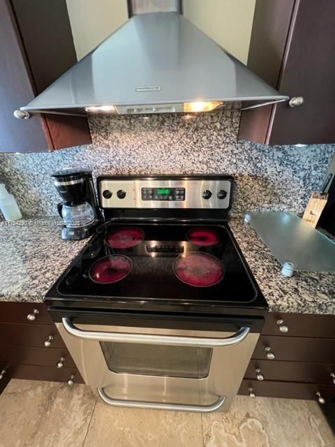 Recently Sold: $339,500 (1 beds, 1 baths, 840 Square Feet)