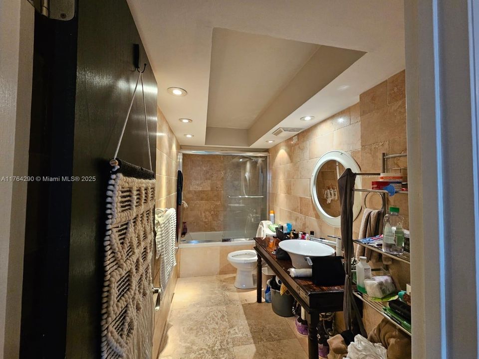 Recently Sold: $339,500 (1 beds, 1 baths, 840 Square Feet)