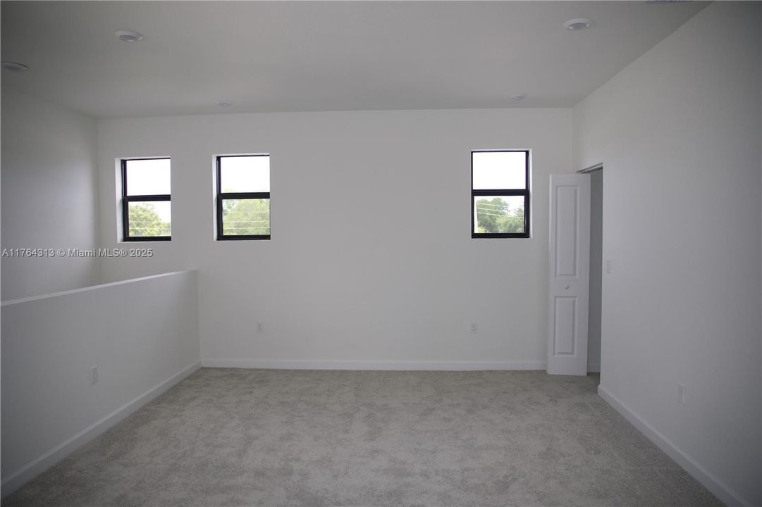 最近租的: $4,200 (3 贝兹, 2 浴室, 0 平方英尺)