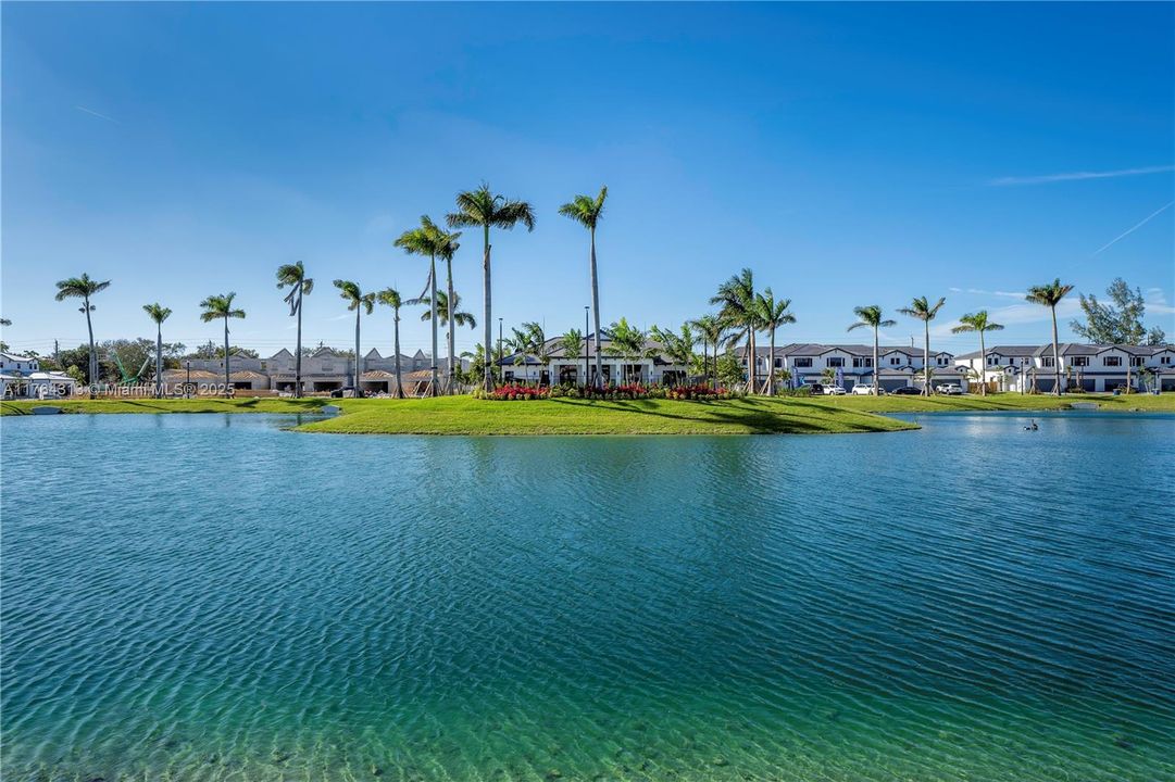 最近租的: $4,200 (3 贝兹, 2 浴室, 0 平方英尺)