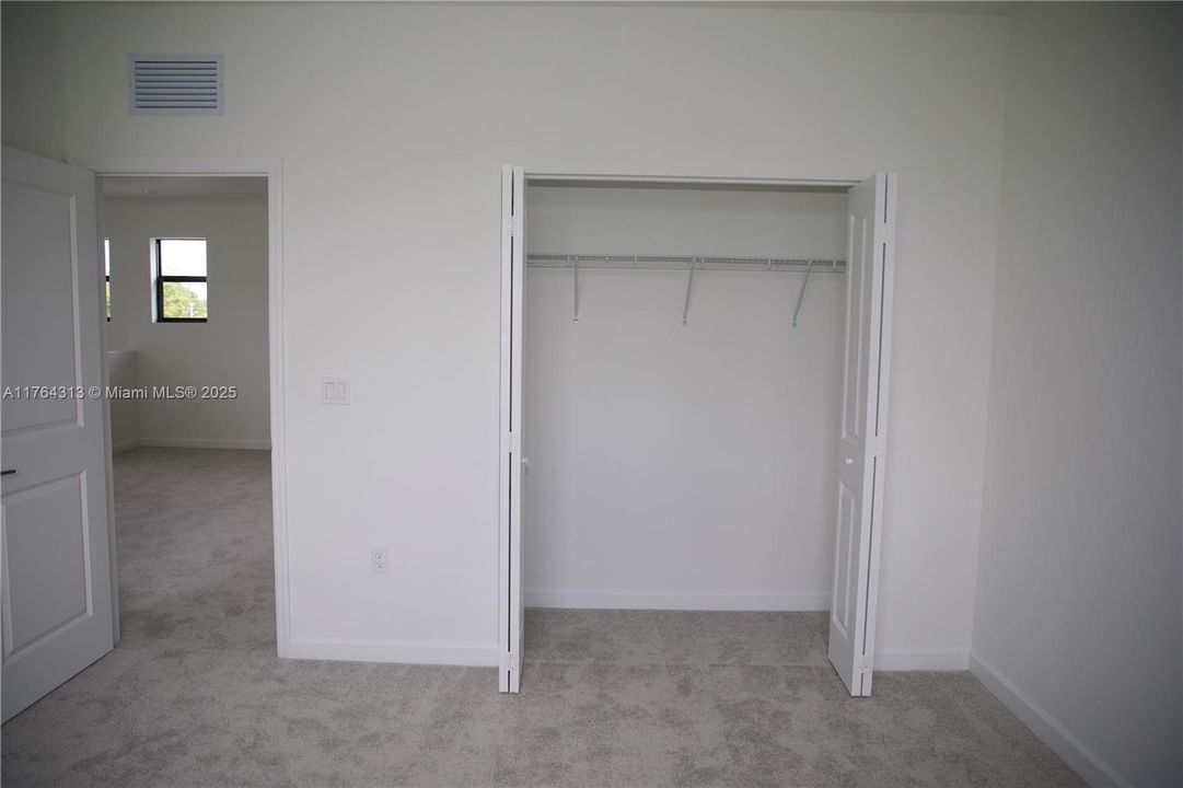 最近租的: $4,200 (3 贝兹, 2 浴室, 0 平方英尺)