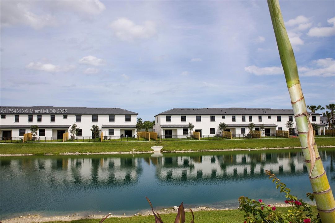 最近租的: $4,200 (3 贝兹, 2 浴室, 0 平方英尺)