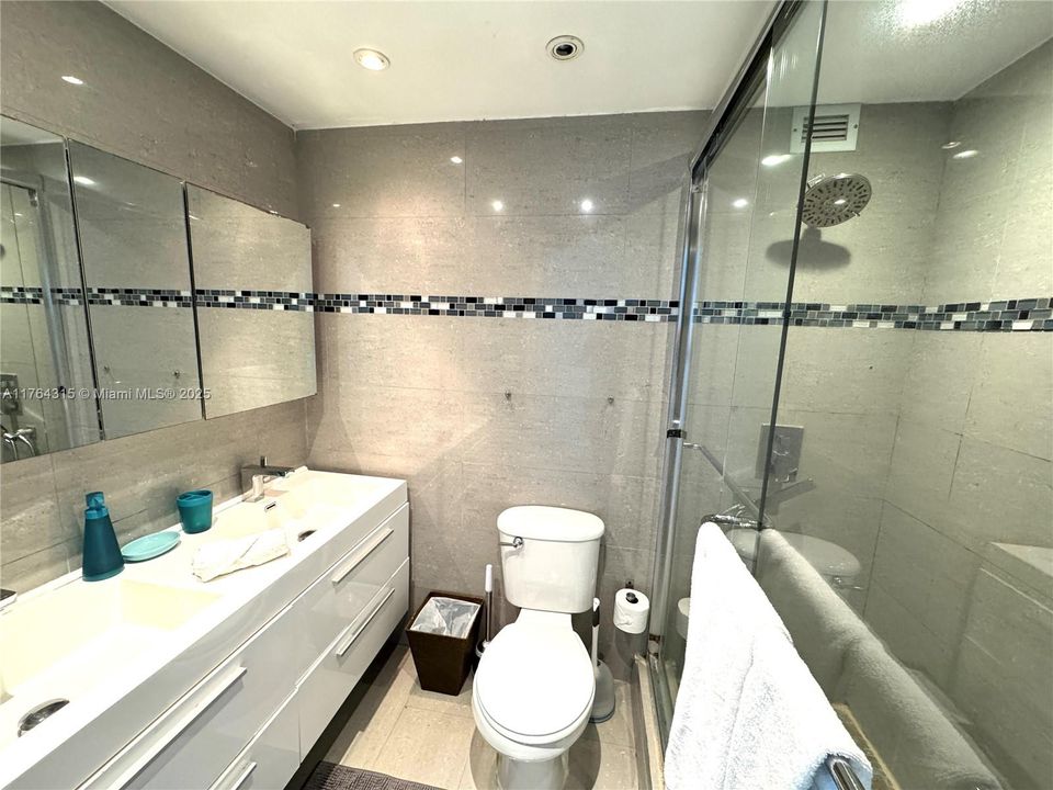 For Sale: $1,250,000 (1 beds, 2 baths, 0 Square Feet)