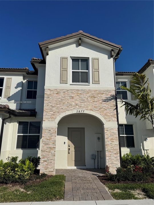 最近租的: $2,500 (3 贝兹, 2 浴室, 0 平方英尺)