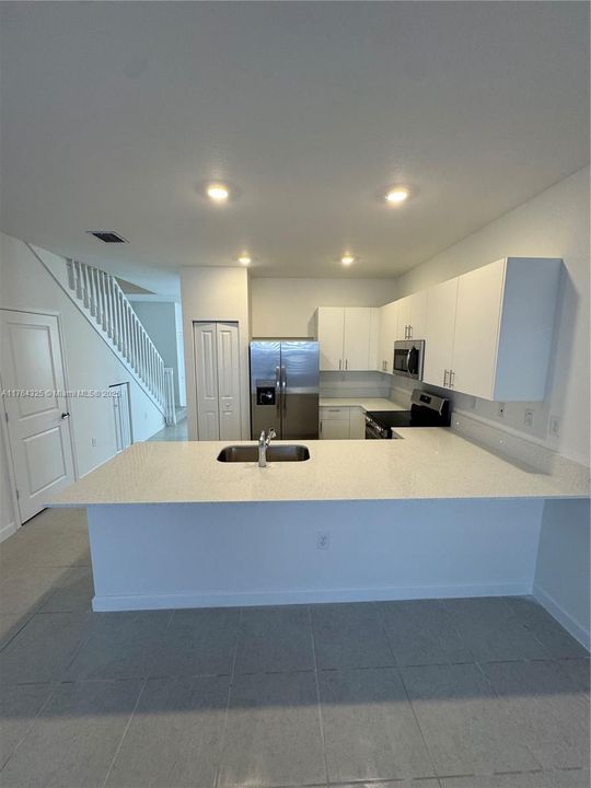 最近租的: $2,500 (3 贝兹, 2 浴室, 0 平方英尺)