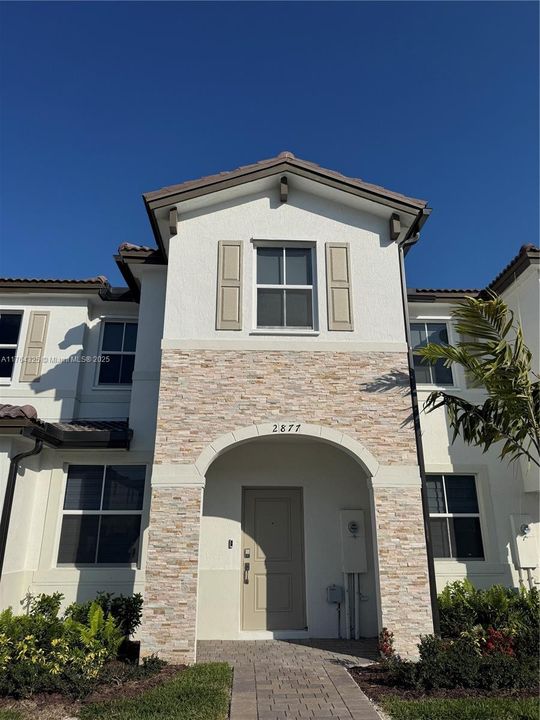 最近租的: $2,500 (3 贝兹, 2 浴室, 0 平方英尺)