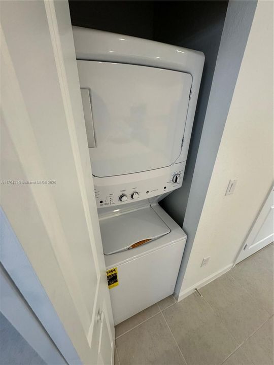 最近租的: $2,500 (3 贝兹, 2 浴室, 0 平方英尺)