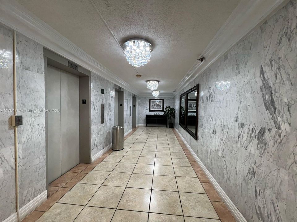 Vendido Recientemente: $120,000 (0 camas, 1 baños, 360 Pies cuadrados)