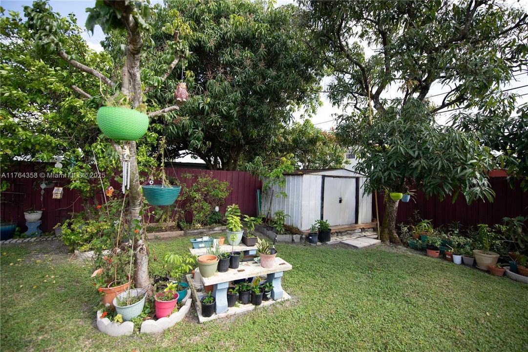 Recently Sold: $679,000 (4 beds, 2 baths, 2779 Square Feet)