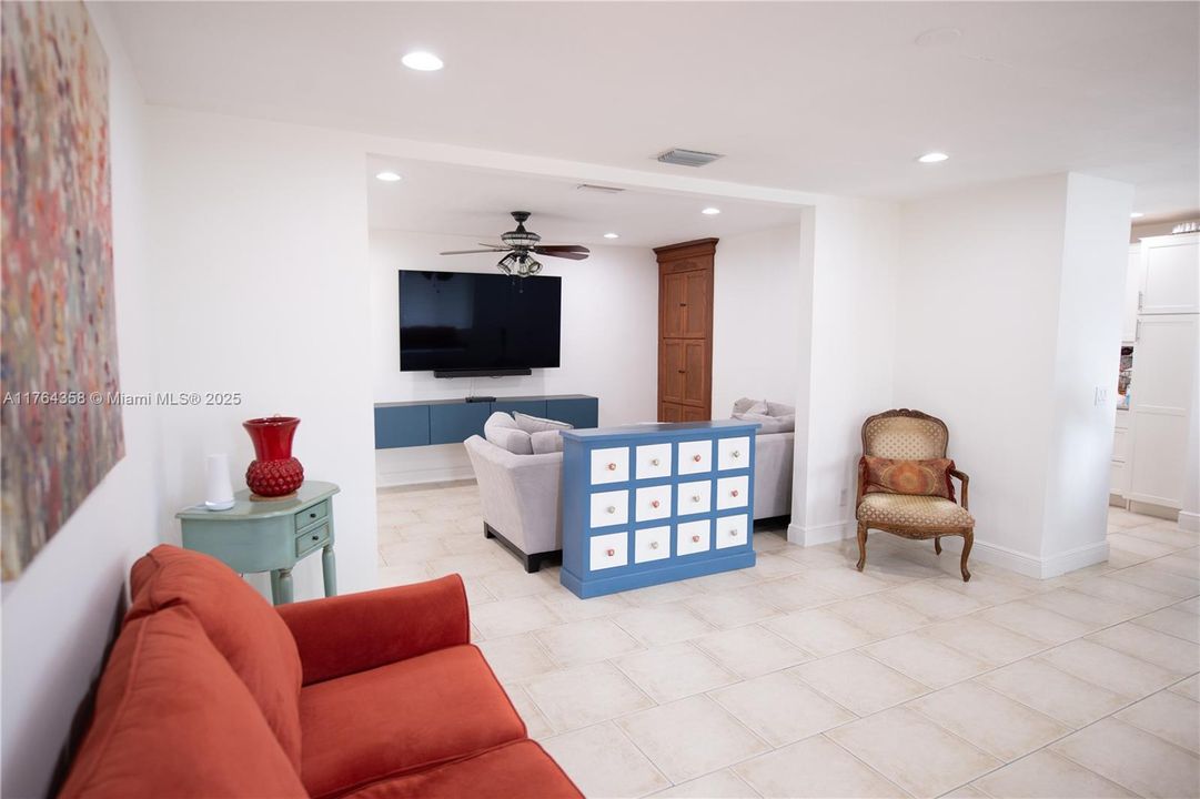 Recently Sold: $679,000 (4 beds, 2 baths, 2779 Square Feet)