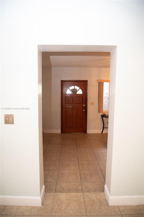 Recently Sold: $679,000 (4 beds, 2 baths, 2779 Square Feet)