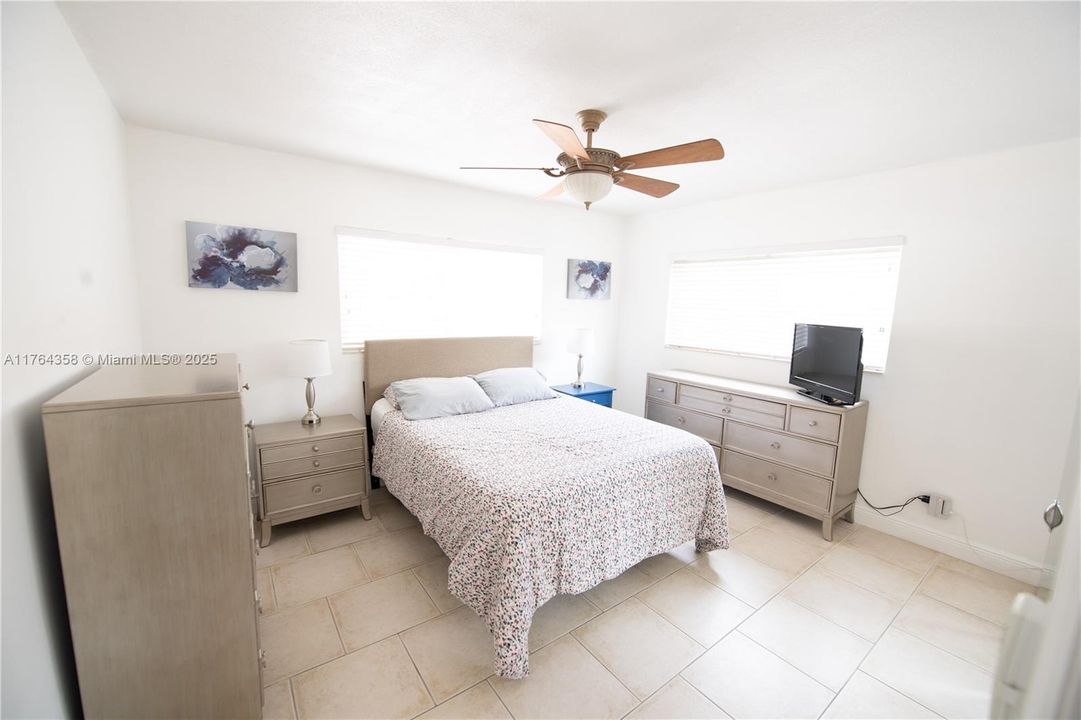 Recently Sold: $679,000 (4 beds, 2 baths, 2779 Square Feet)