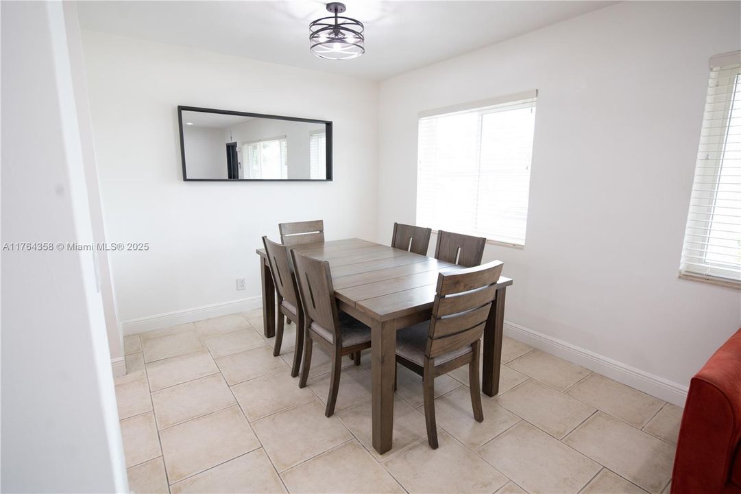 Recently Sold: $679,000 (4 beds, 2 baths, 2779 Square Feet)