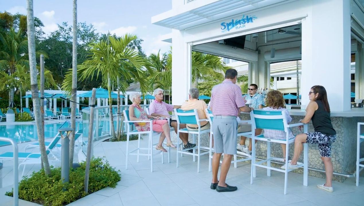poolside bar