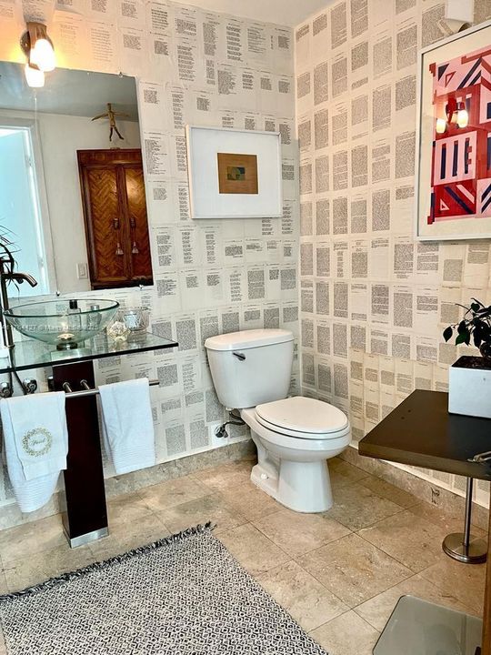 Недавно продано: $697,000 (2 спален, 2 ванн, 1385 Квадратных фут)