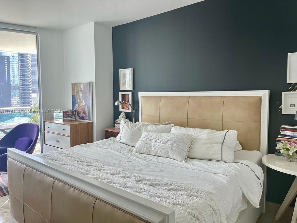 Недавно продано: $697,000 (2 спален, 2 ванн, 1385 Квадратных фут)