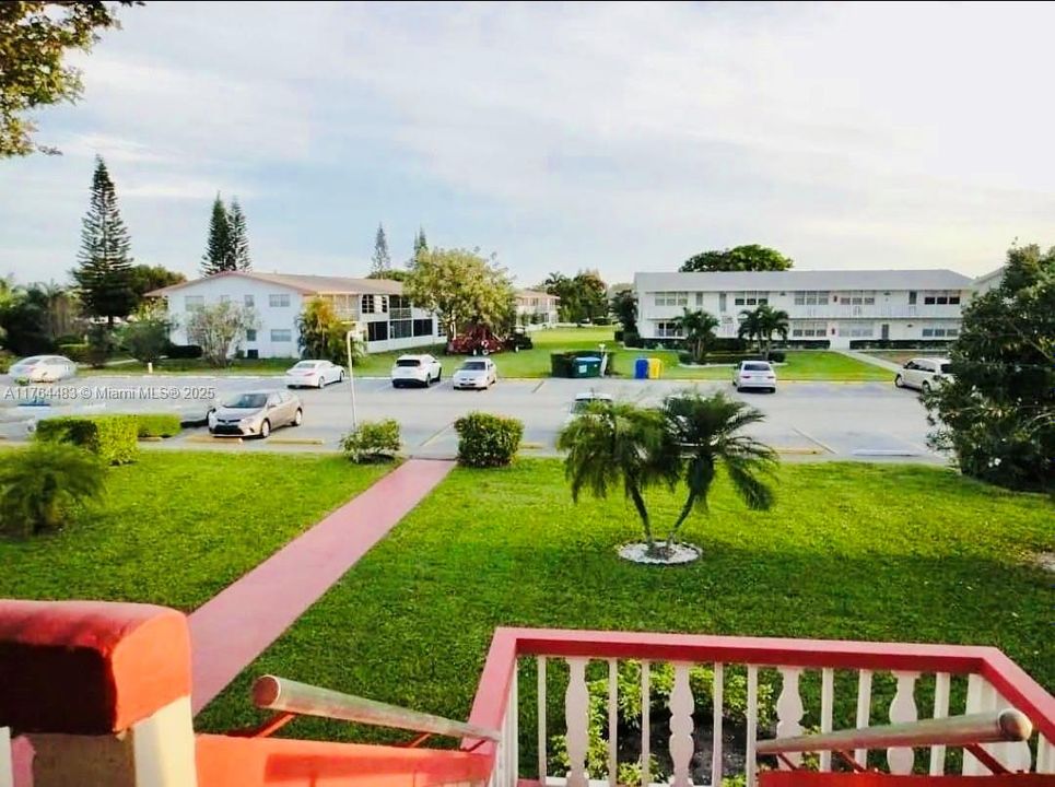 待售: $83,000 (1 贝兹, 1 浴室, 646 平方英尺)