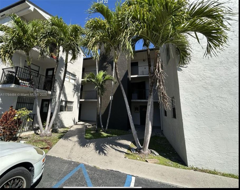 Recently Sold: $184,999 (1 beds, 1 baths, 577 Square Feet)