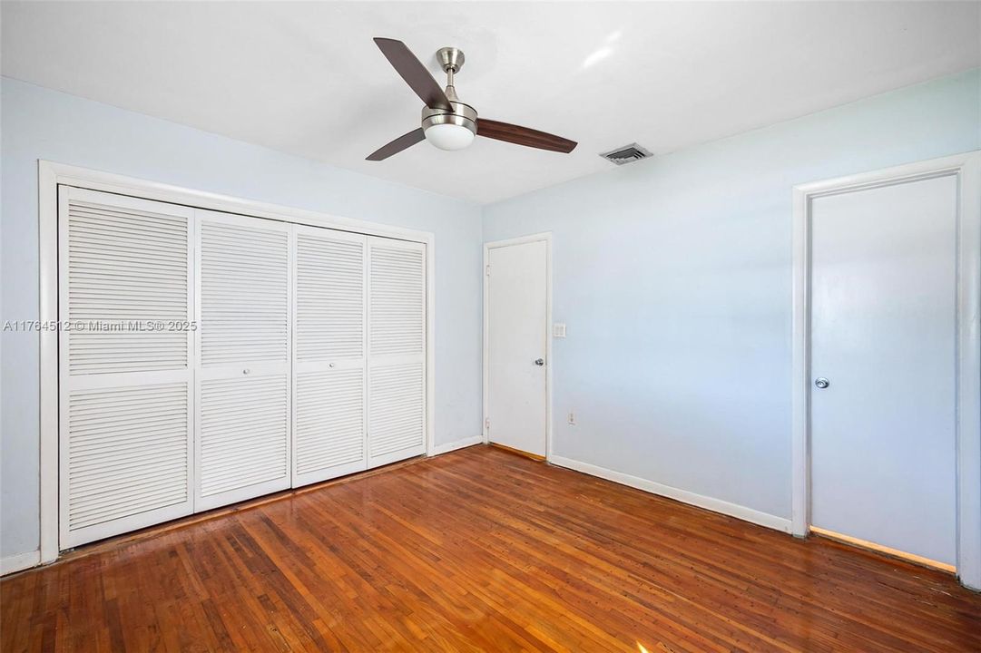 Recently Sold: $779,000 (4 beds, 3 baths, 1888 Square Feet)