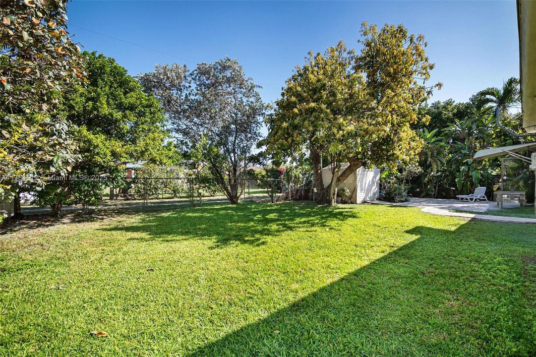 Recently Sold: $779,000 (4 beds, 3 baths, 1888 Square Feet)