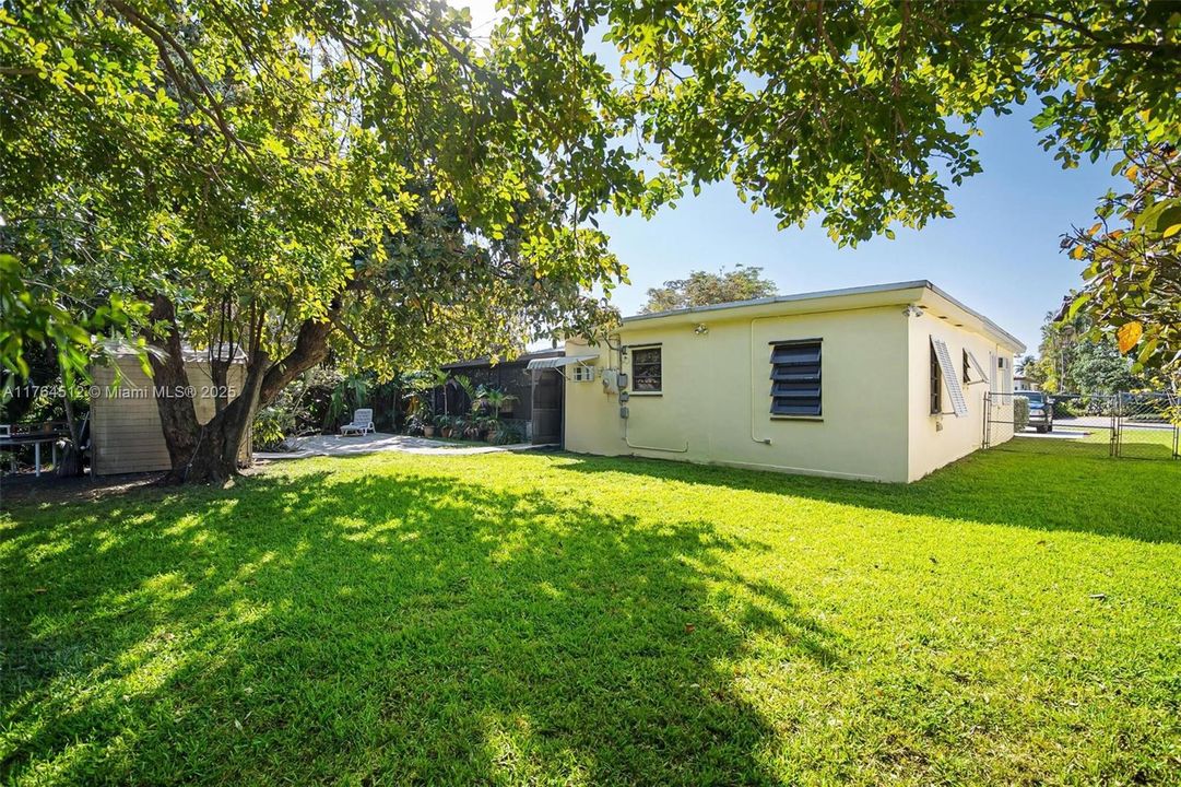 Recently Sold: $779,000 (4 beds, 3 baths, 1888 Square Feet)