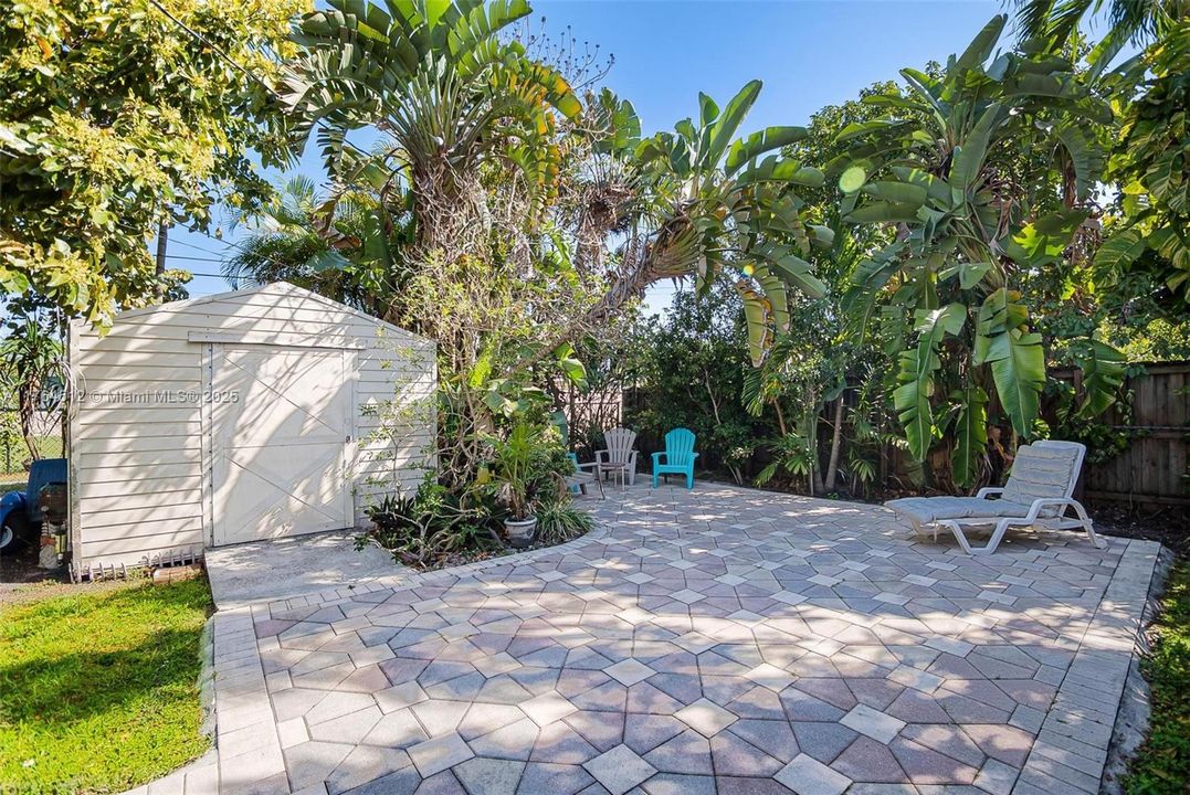 Recently Sold: $779,000 (4 beds, 3 baths, 1888 Square Feet)