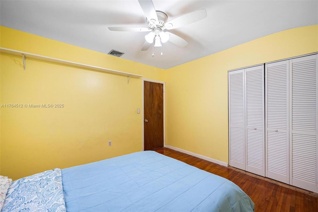 Recently Sold: $779,000 (4 beds, 3 baths, 1888 Square Feet)