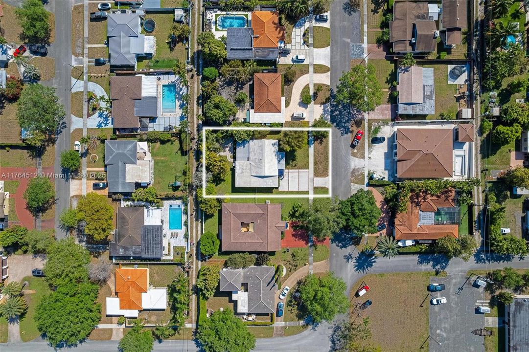 Recently Sold: $779,000 (4 beds, 3 baths, 1888 Square Feet)