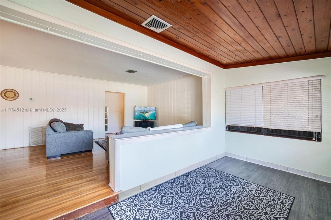 Recently Sold: $779,000 (4 beds, 3 baths, 1888 Square Feet)