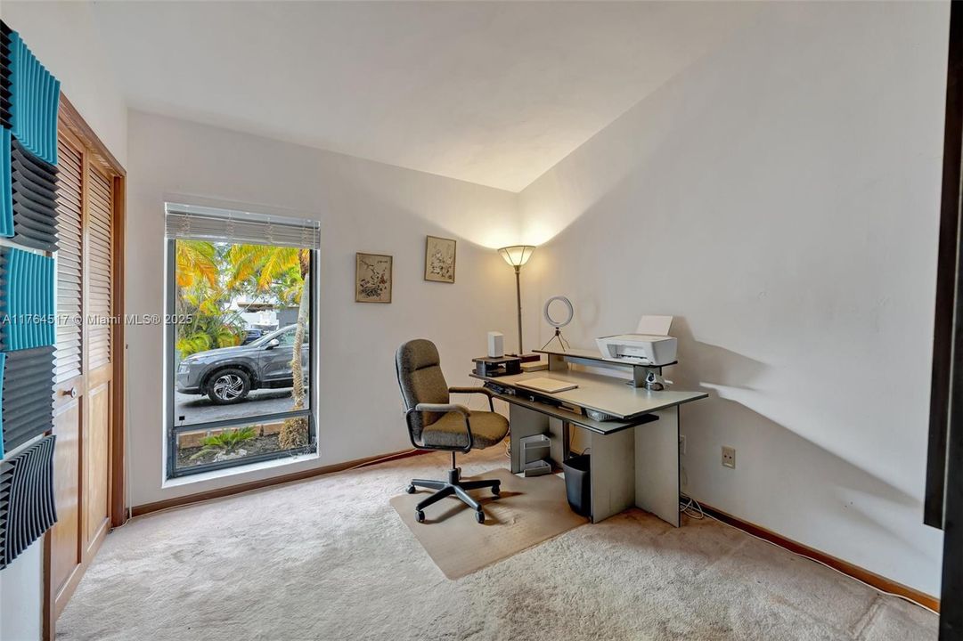 4th bedroom being used as office