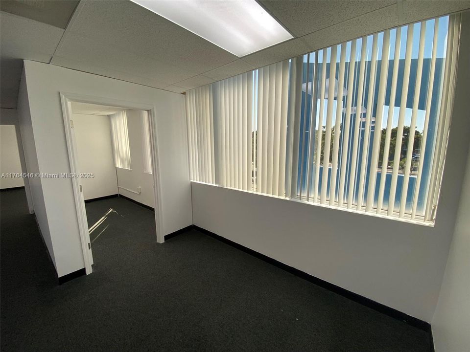 出租: $24 (0 贝兹, 0 浴室, 0 平方英尺)